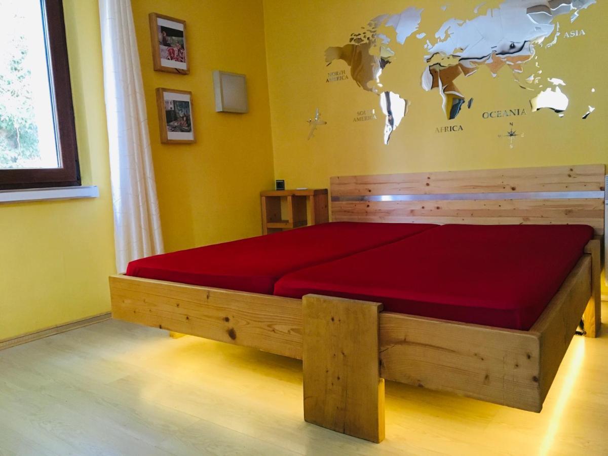 Direkt Am Main Villa Karlstadt Exteriör bild