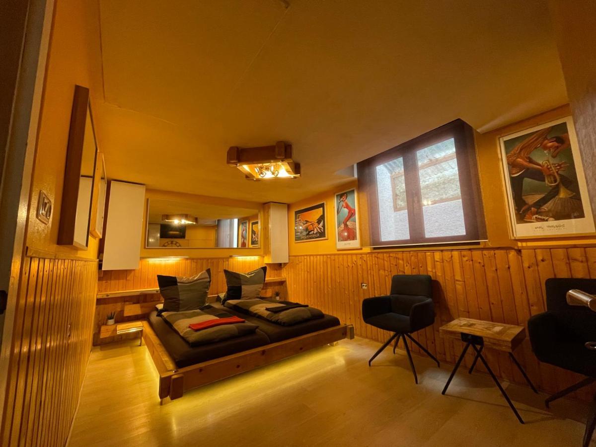 Direkt Am Main Villa Karlstadt Exteriör bild